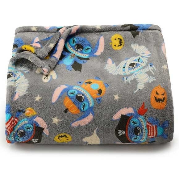 Disney Stitch Halloween Oversized Plush Throw Blanket by The Big One NWT - Picture 4 of 10